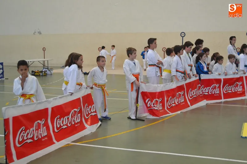 Foto 3 - Karatecas de toda la provincia participan en el II Campeonato de Karate Ciudad de Pe&ntilde;aranda
