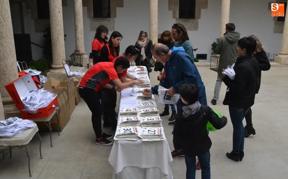 Repartidos los primeros dorsales y camisetas para la Media Maratón  