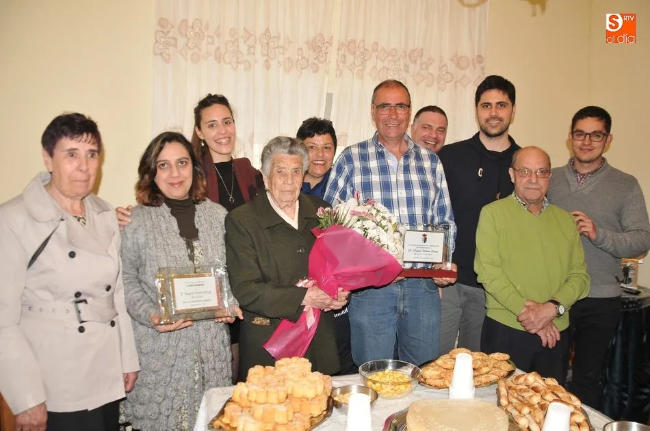 Foto 4 - Regina Villoria alcanza los 100 a&ntilde;os de una vida activa y saludable    &nbsp;  