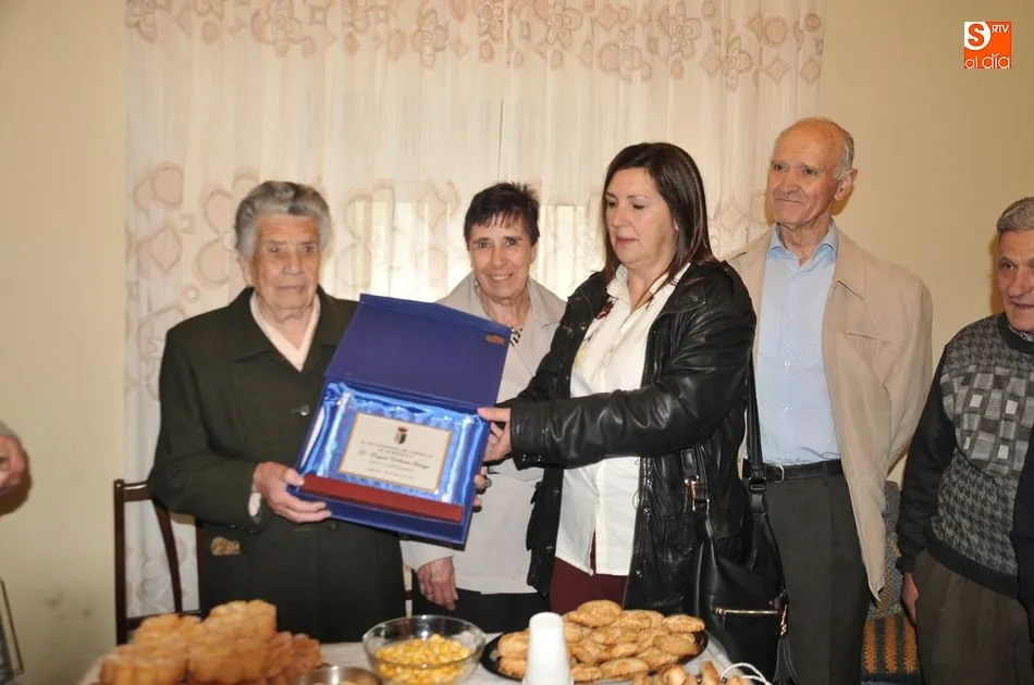 Foto 2 - Regina Villoria alcanza los 100 a&ntilde;os de una vida activa y saludable    &nbsp;  