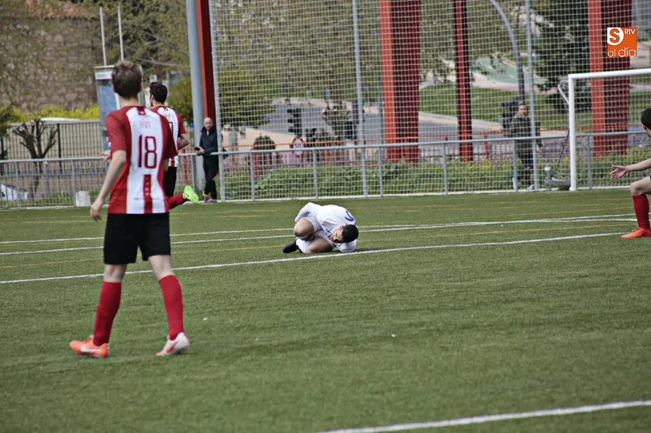 El Ribert gana ‘in extremis’ al Pizarrales para mantener su ventaja al frente de la tabla