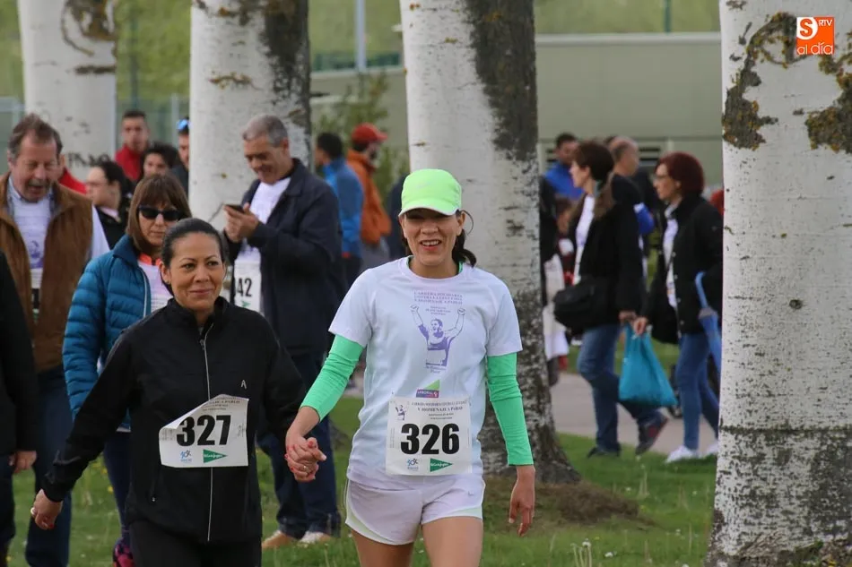 Foto 5 - 370 corredores se unen a&nbsp;la Carrera Solidaria y al Paseo Saludable contra la leucemia  
