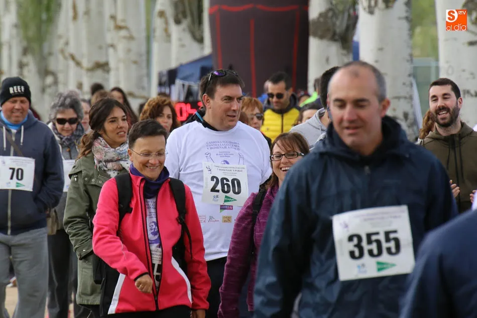 Foto 3 - 370 corredores se unen a&nbsp;la Carrera Solidaria y al Paseo Saludable contra la leucemia  