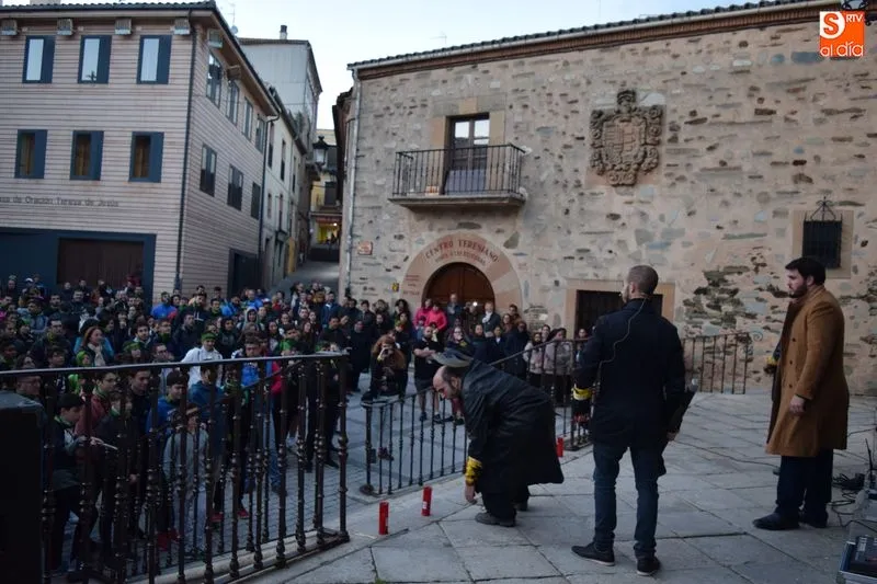 Foto 9 - Alba de Tormes vive su noche m&aacute;s terror&iacute;fica de la mano de la Survival Zombie