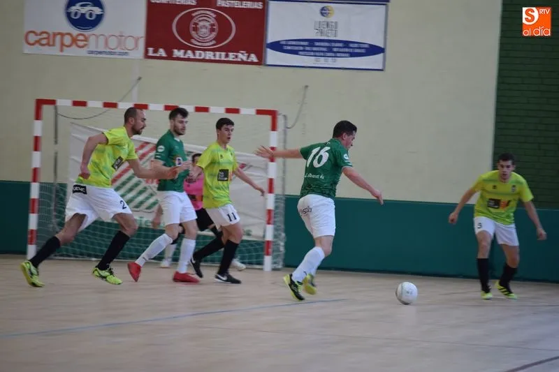 Foto 11 - El Piensos Dur&aacute;n Albense tampoco suma ante Cu&eacute;llar (2-4)