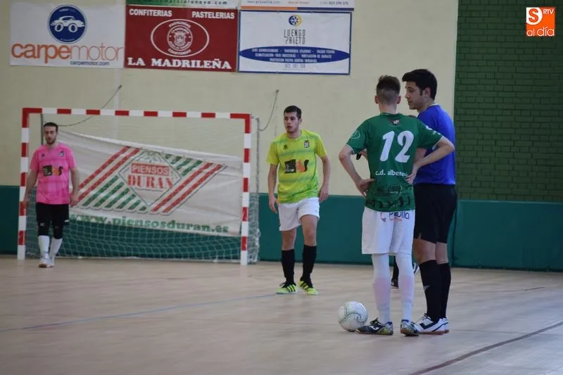 Foto 10 - El Piensos Dur&aacute;n Albense tampoco suma ante Cu&eacute;llar (2-4)