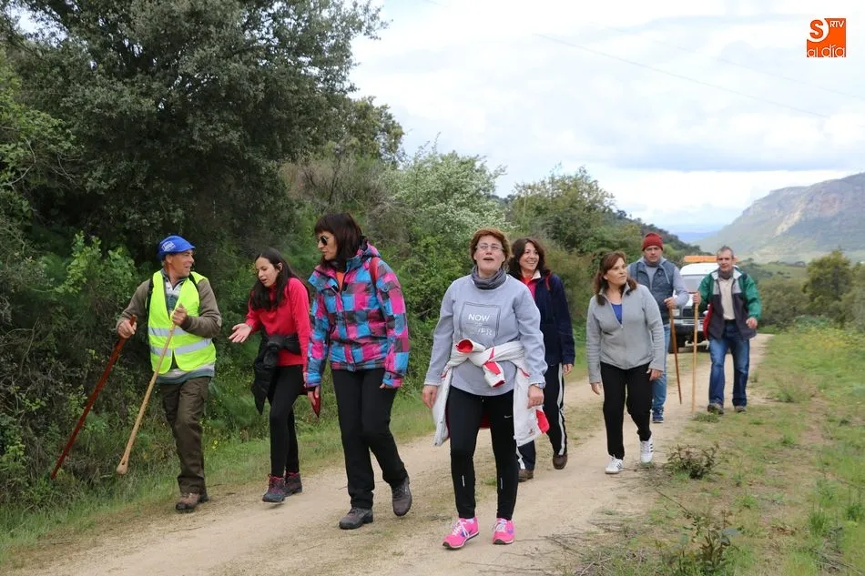 Foto 4 - El mal tiempo no resta participaci&oacute;n a la VI Marcha Solidaria por Las Arribes  