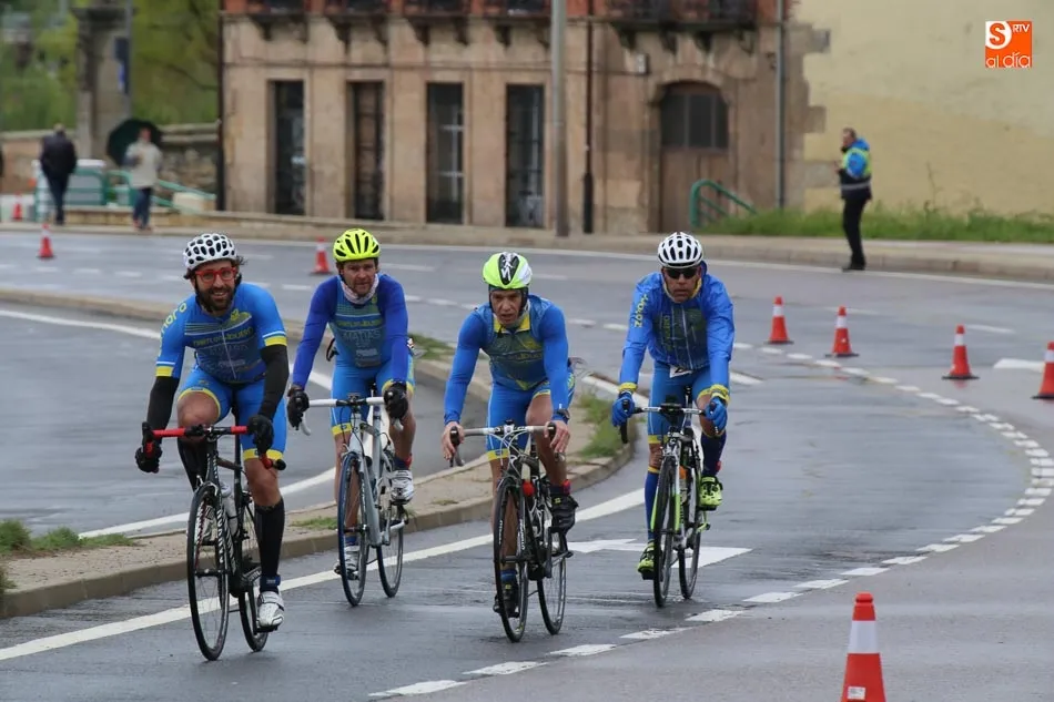 Foto 8 - Salamanca acoge con &eacute;xito su I Duatl&oacute;n por relevos organizado por el Triatl&oacute;n Charro