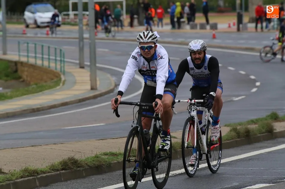 Foto 7 - Salamanca acoge con &eacute;xito su I Duatl&oacute;n por relevos organizado por el Triatl&oacute;n Charro