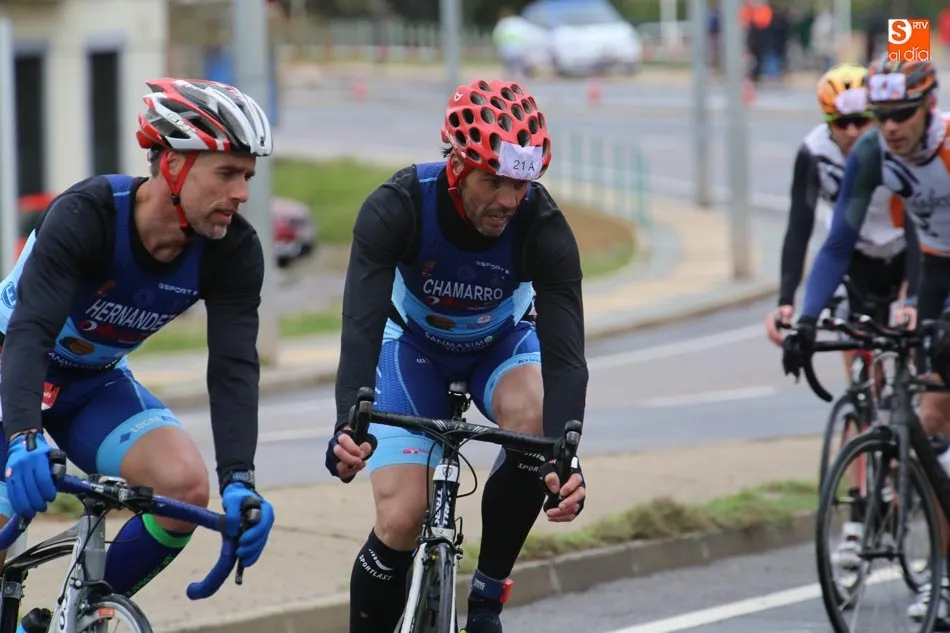 Foto 4 - Salamanca acoge con &eacute;xito su I Duatl&oacute;n por relevos organizado por el Triatl&oacute;n Charro