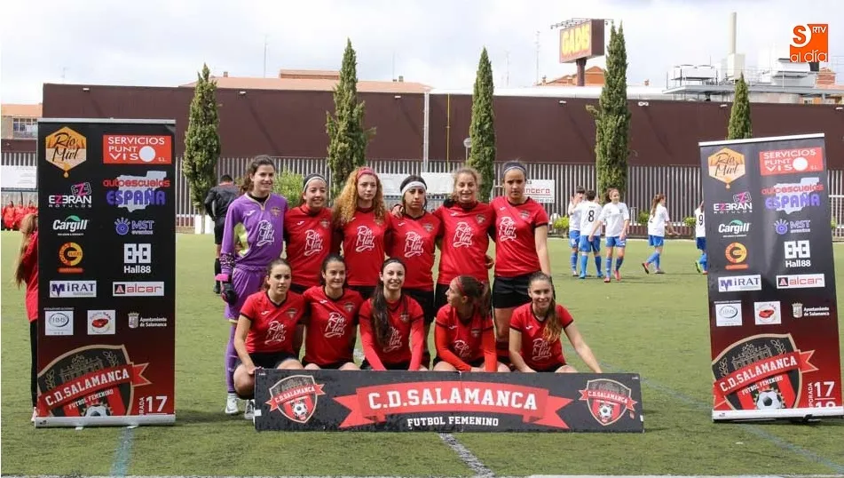 Once inicial que sacó Sergio Mata para el partido de hoy.  Fotos: Alberto Martín