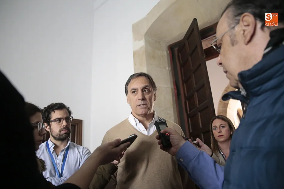 Foto 4 - Nuevas Generaciones clausura con &eacute;xito el Torneo de Debate que ha reunido a un centenar de j&oacute;venes