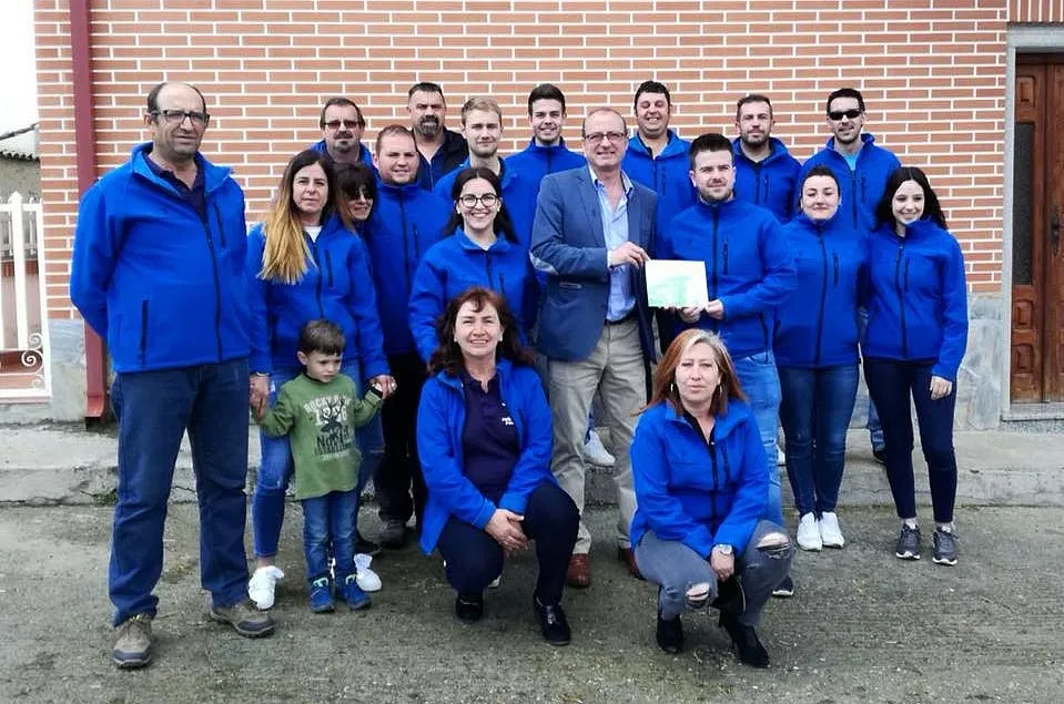 Miguel Ángel Vicente junto a los socios de la ACTP