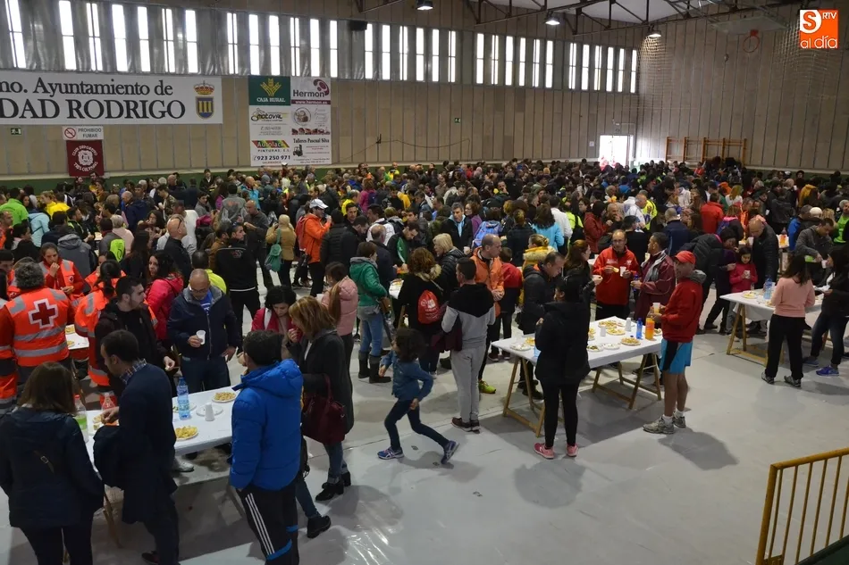 Foto 8 - Los huevos fritos con farinato culminan una larga ma&ntilde;ana de deporte y fiesta  
