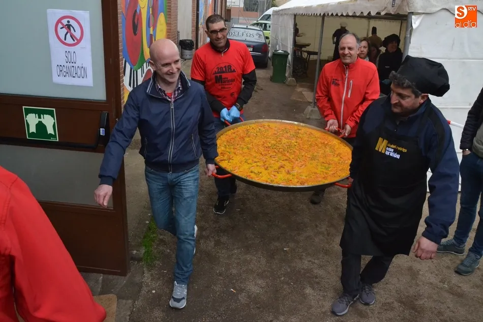 Foto 3 - Los huevos fritos con farinato culminan una larga ma&ntilde;ana de deporte y fiesta  