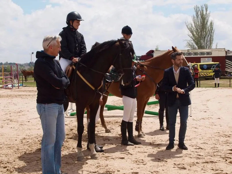 Foto 7 - El Centro ecuestre de Salamanca acoge la Liga Interclubes de saltos de obst&aacute;culos  