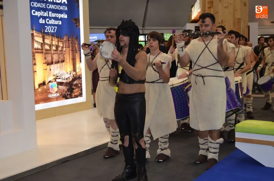 Foto 10 - B&eacute;jar y Portugal estrechan lazos en la Feria Ib&eacute;rica de Turismo de Guarda  
