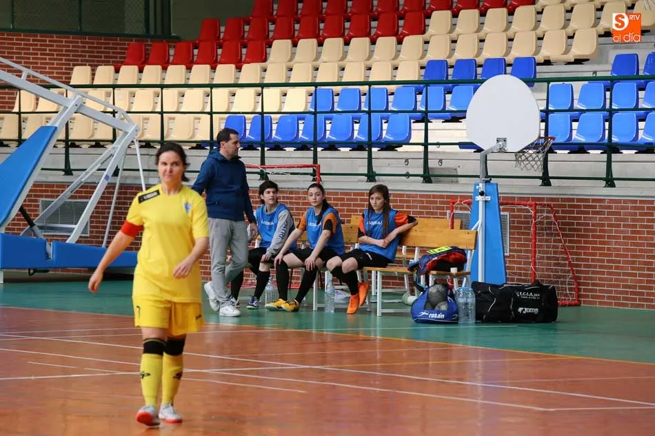 Foto 7 - Las chicas de la Universidad de Salamanca rubrican el t&iacute;tulo de Regional con un nuevo triunfo