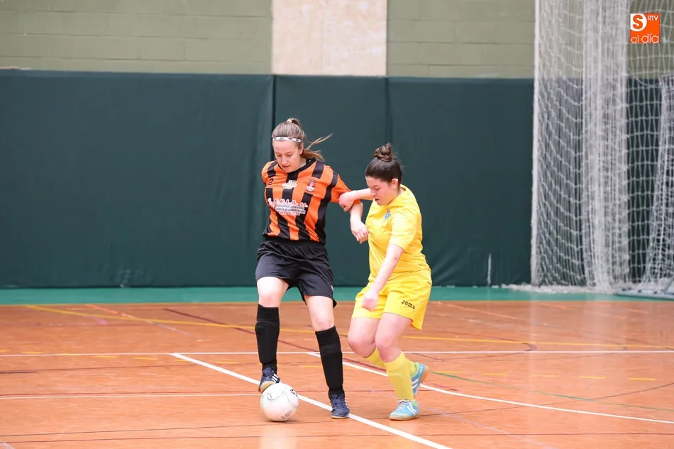 Foto 5 - Las chicas de la Universidad de Salamanca rubrican el t&iacute;tulo de Regional con un nuevo triunfo