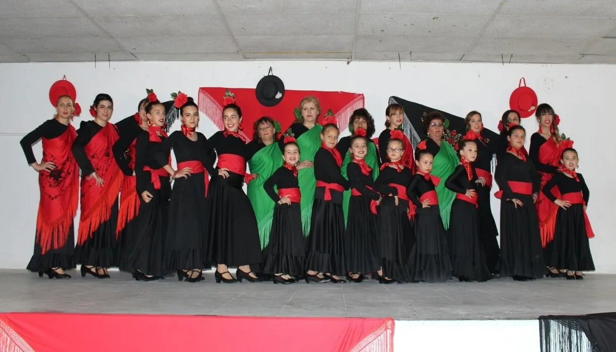 Grupo de sevillanas de Encinas de Abajo