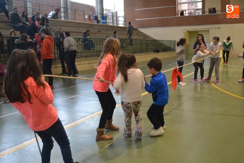Foto 6 - Animada jornada de promoci&oacute;n de los Juegos Populares organizada por la Diputaci&oacute;n