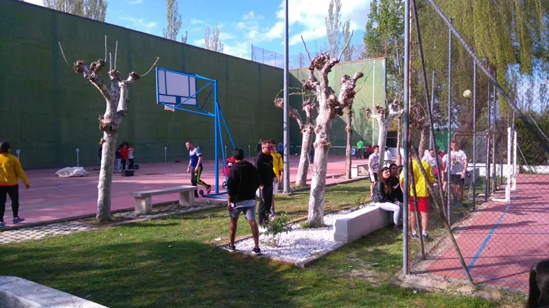 Foto 5 - Animaci&oacute;n para todas las edades protagonizan la V Quedada Joven organizada por la asociaci&oacute;n Raga+