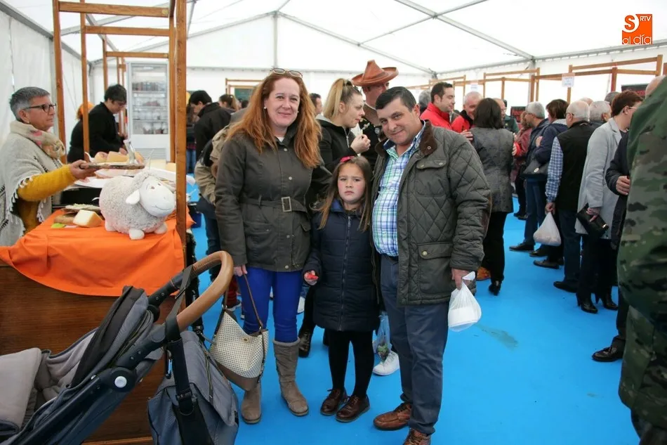 Foto 5 - La Feria de San Felipe reconoce a Saloro su esfuerzo por la apertura de la mina  
