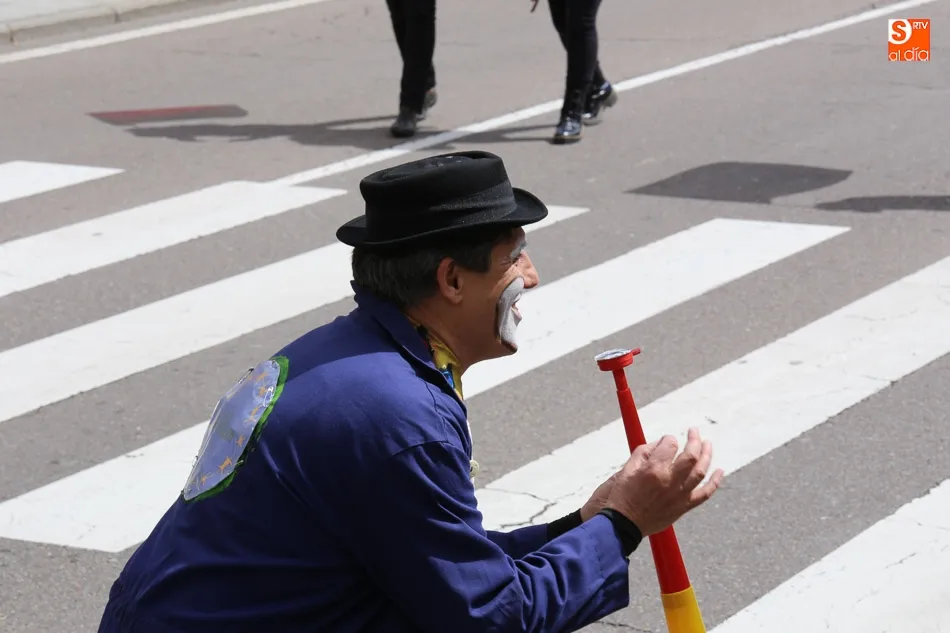 Foto 10 - Los salmantinos salen a la calle este Primero de Mayo para reivindicar mayores salarios y pensiones ...