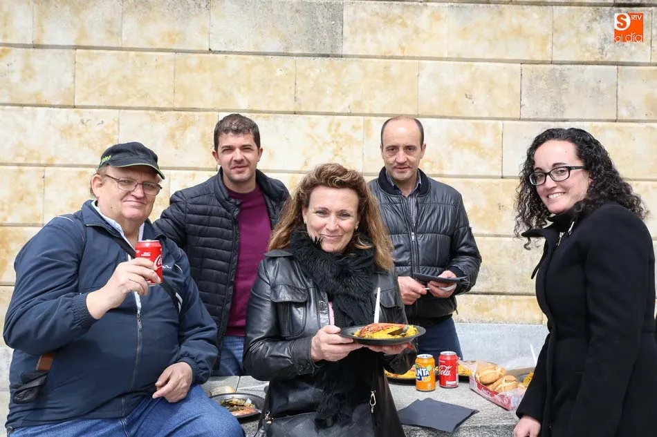 Foto 7 - Las fiestas de UGT y CCOO re&uacute;nen a los afiliados con motivo del 1 de mayo  