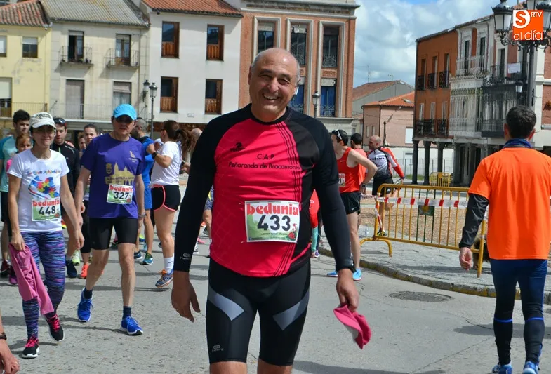 Foto 8 - Isabel Almaraz y Pablo Rodr&iacute;guez se llevan una concurrida XXVI Carrera Padres, Hijos y Abuelos de...