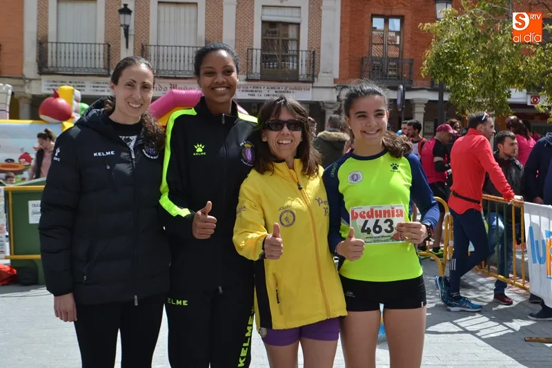 Foto 2 - Isabel Almaraz y Pablo Rodr&iacute;guez se llevan una concurrida XXVI Carrera Padres, Hijos y Abuelos de...