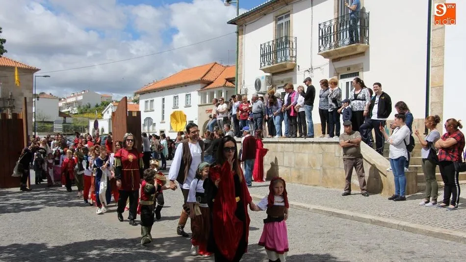 Un instante del mercado medieval de Freixo celebrado en abril.