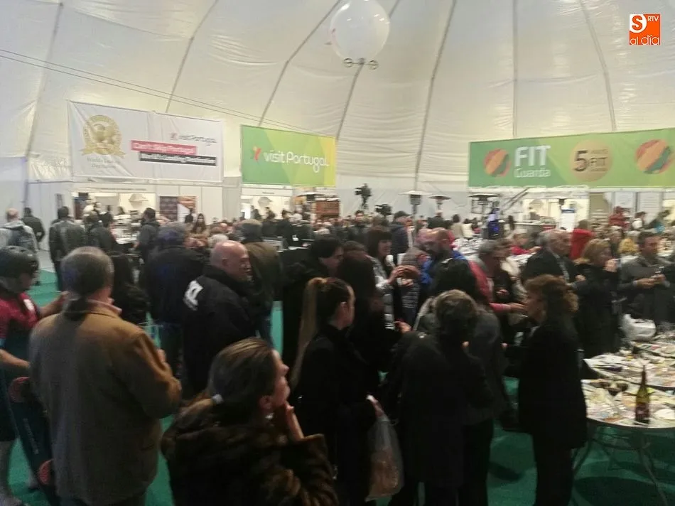 Foto 9 - Los vinos de la Sierra de Francia se promocionan en la FIT de Portugal