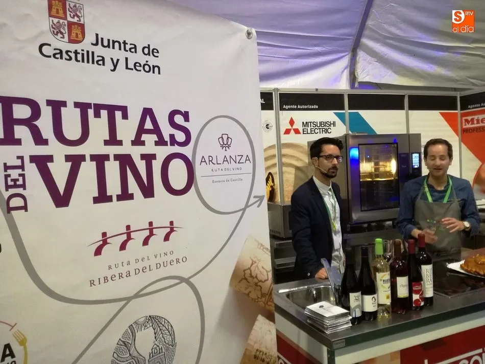 Foto 7 - Los vinos de la Sierra de Francia se promocionan en la FIT de Portugal