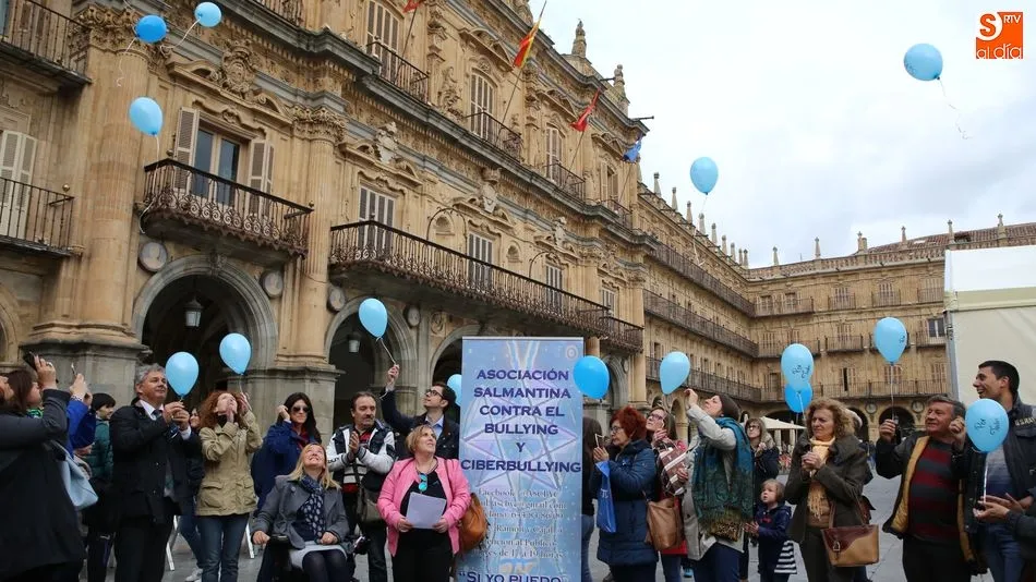 Salamanca se vuelca con el homenaje al Día Internacional contra el Bullying  