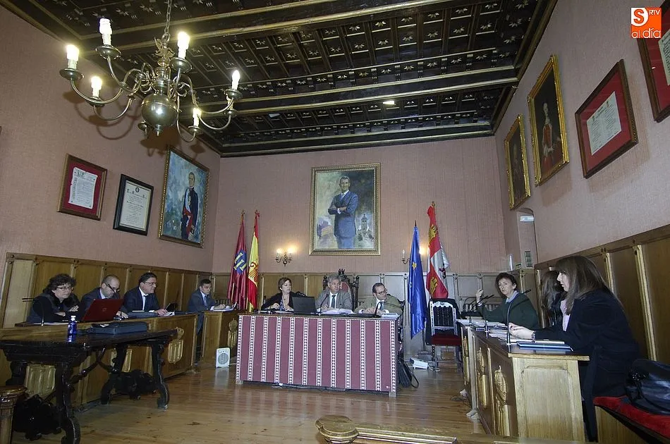 El salón de plenos acoge una reunión de la Junta del Colegio de Abogados de Salamanca  