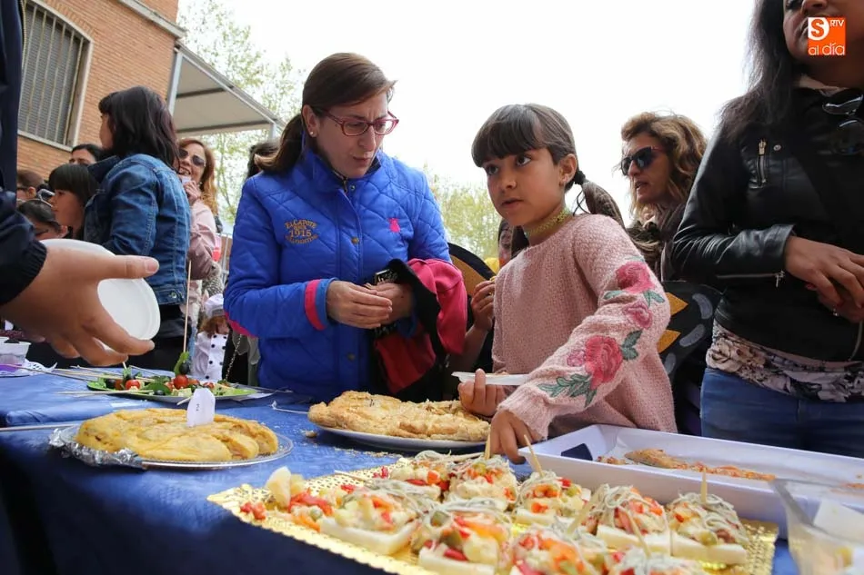 Foto 8 - Actividades en el colegio Trinitarios y defile de disfraces para los m&aacute;s peque&ntilde;os