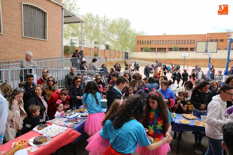 Foto 6 - Actividades en el colegio Trinitarios y defile de disfraces para los m&aacute;s peque&ntilde;os
