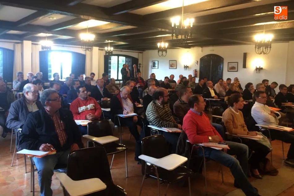 Foto 4 - En torno a 200 personas participar&aacute;n en el curso de presidentes de espect&aacute;culos taurinos  