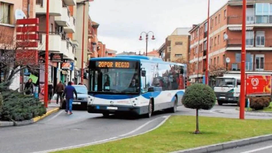 El Psoe solicita una reunión del Consejo Rector del Transporte Metropolitano para cambiar el actual modelo de gestión de este servicio