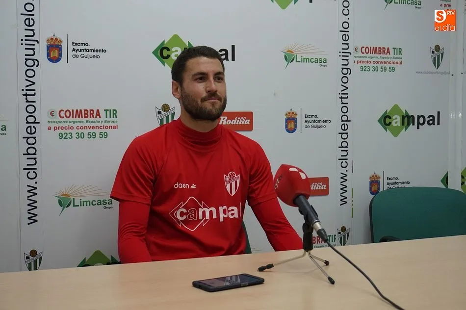 Foto 11 - El CD Guijuelo quiere dar a su afici&oacute;n una alegr&iacute;a en el &uacute;ltimo partido en casa