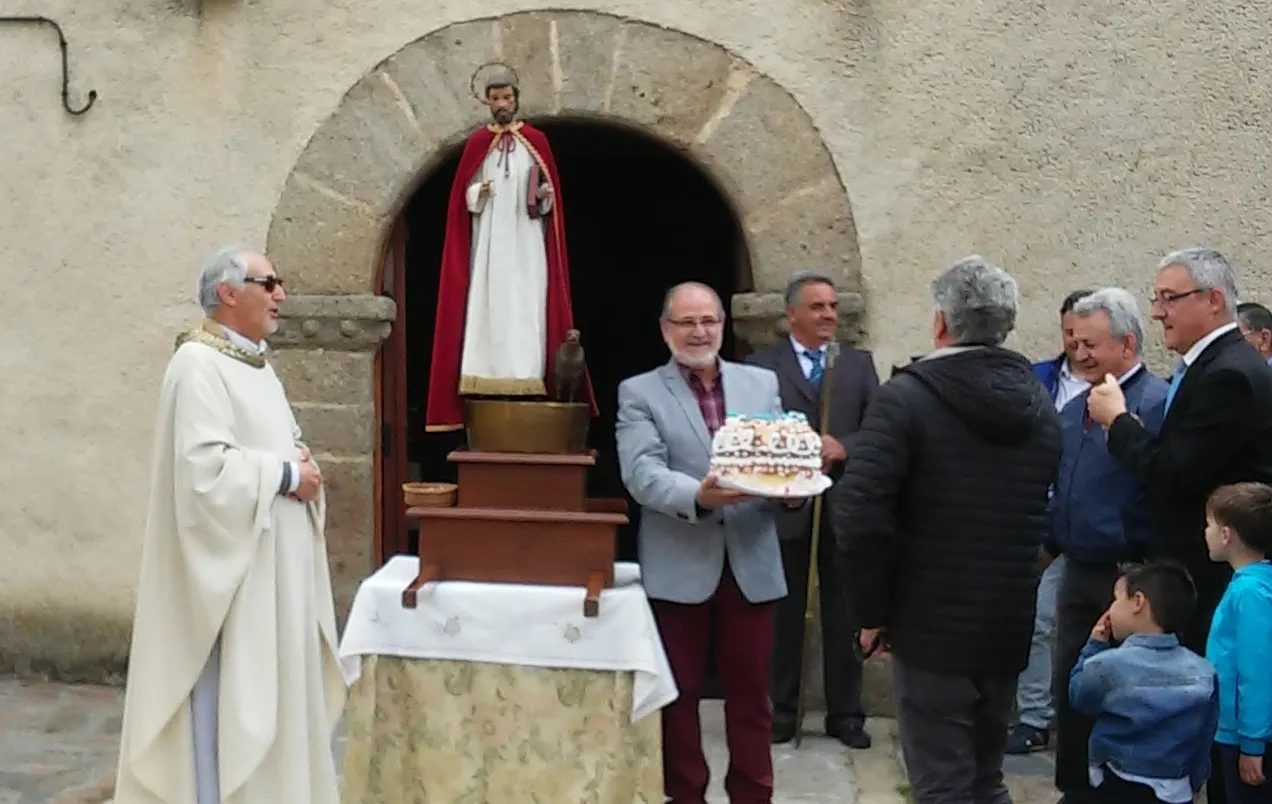 Llegan las fiestas en honor a San Juan ante Portam Latinam  