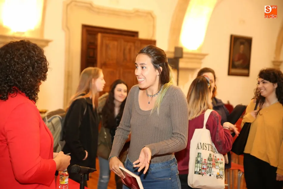 Foto 6 - Encuentro de poes&iacute;a en el Servicio de Actividades Culturales de la Usal