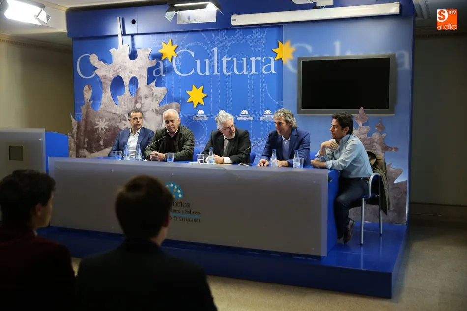 Foto 7 - 33 a&ntilde;os de ciencia taurina descubre la trayectoria de la Escuela de Tauromaquia en una mesa redonda
