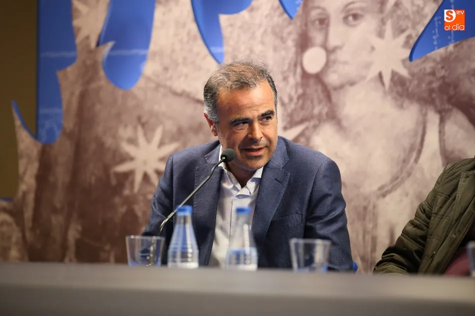 Foto 6 - 33 a&ntilde;os de ciencia taurina descubre la trayectoria de la Escuela de Tauromaquia en una mesa redonda