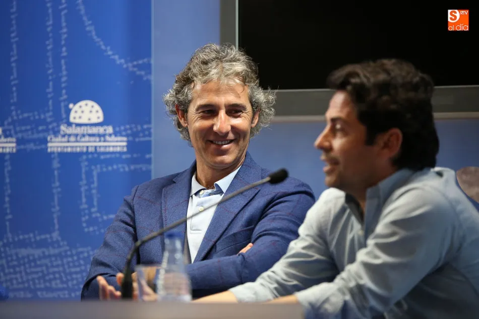 Foto 3 - 33 a&ntilde;os de ciencia taurina descubre la trayectoria de la Escuela de Tauromaquia en una mesa redonda