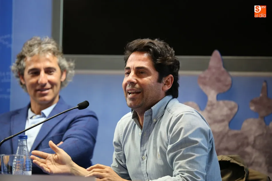 Foto 2 - 33 a&ntilde;os de ciencia taurina descubre la trayectoria de la Escuela de Tauromaquia en una mesa redonda