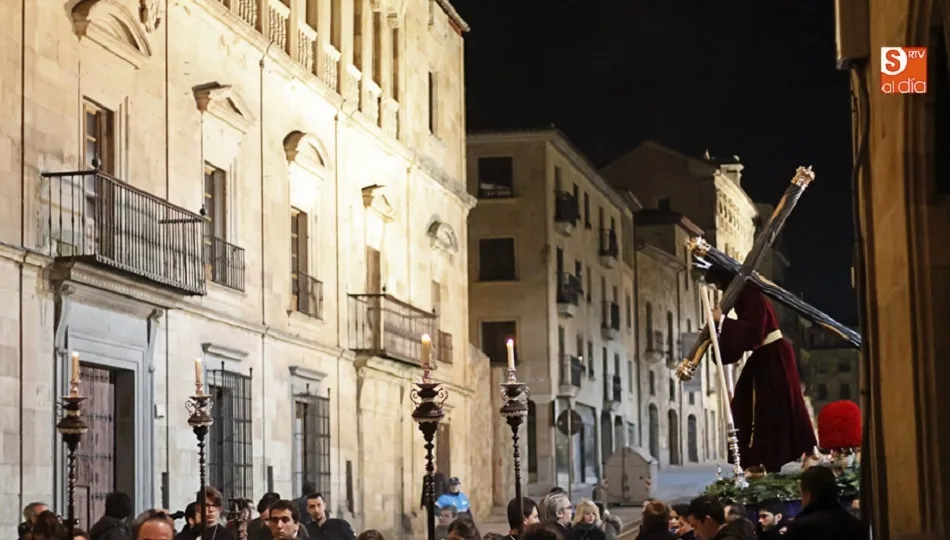 Via Crucis de la Hermandad Dominicana en una Semana Santa. Alejandro López