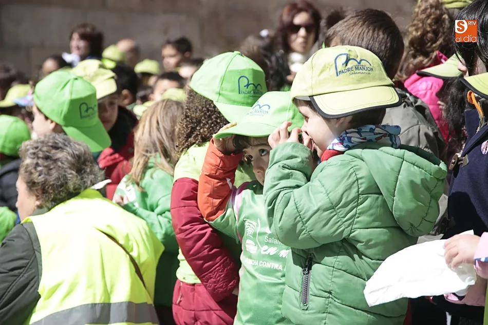 Foto 2 - El CEIP Padre Manj&oacute;n celebra el VIII Centenario de la USAL en el Patio de Escuelas