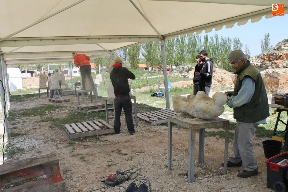 Foto 6 - La arenisca de Villamayor luce ya en todo su esplendor en la XVIII Feria de la Piedra  